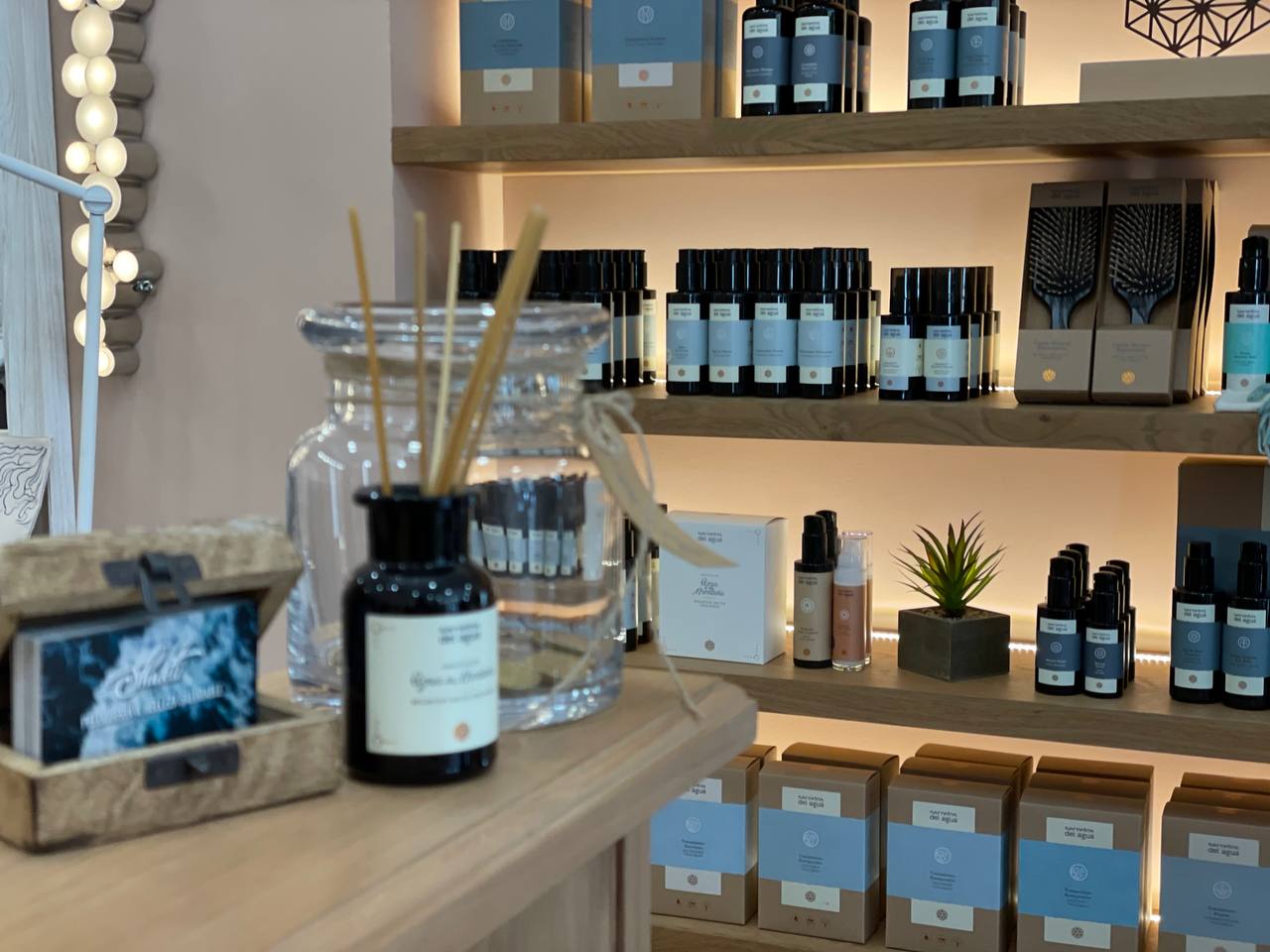 SHAKTI PELUQUERÍA Y BELLEZA SALUDABLE