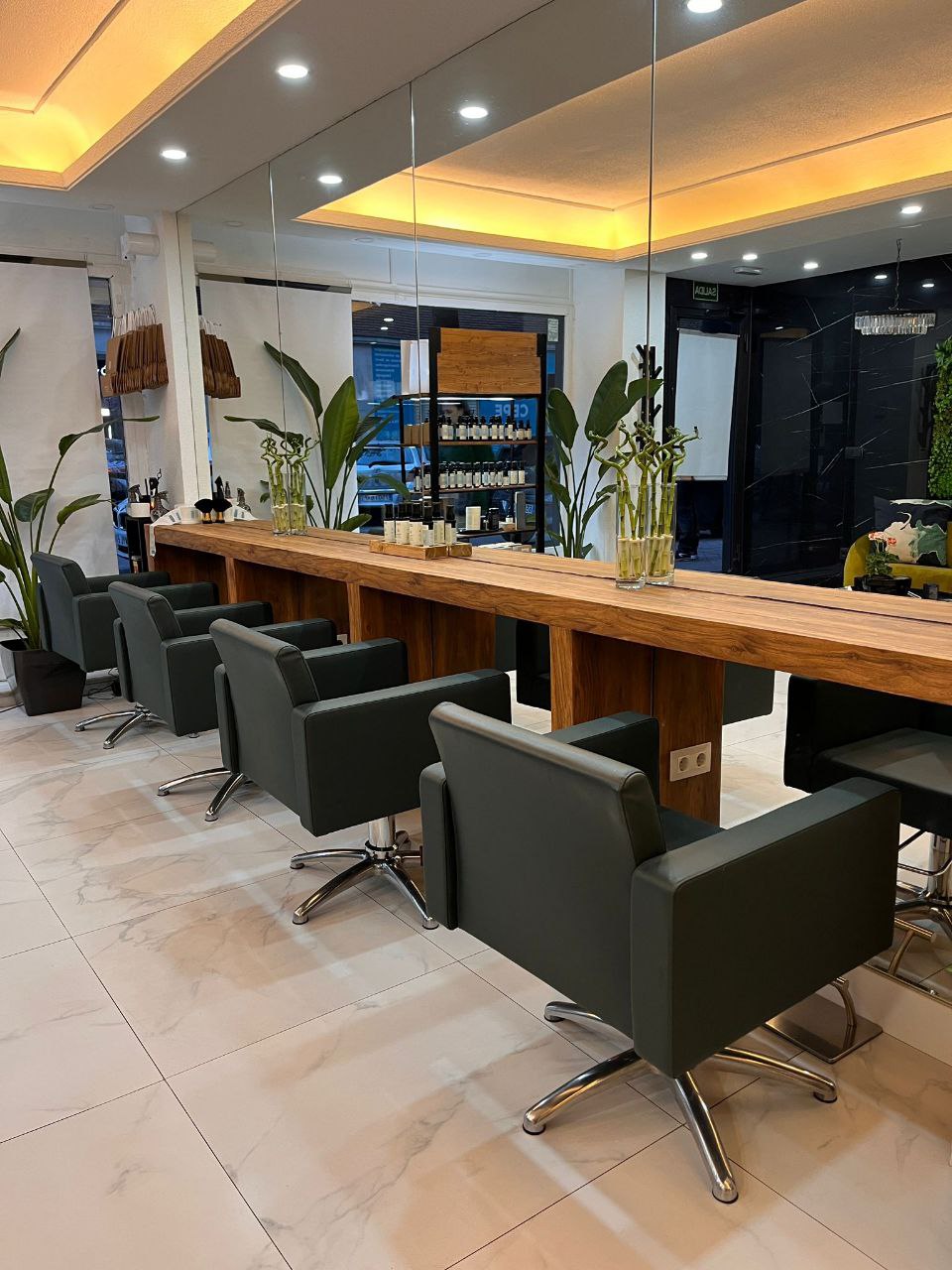SALÓN LUCÍA GARCÍA